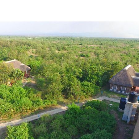Irungu Forest Safari Lodge Katunguru Exterior foto